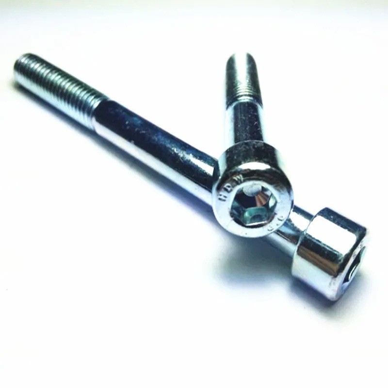 M6 สังกะสีหกเหลี่ยมซ็อกเก็ตสกรู DIN912/GB70 ความแข็งแรงสูงเกรด 8.8 หัวทรงกระบอกซ็อกเก็ตหกเหลี่ยมสกรู