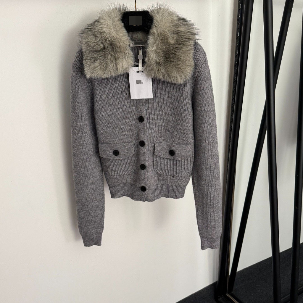 W2W8 DI* Elegant slim-fit dopamine warm detachable fur collar long-sleeve knitted cardigan jacket