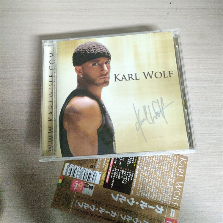 V66 Days อัลบั้ม Karl Wolf ของชื่อเดียวกัน huiyi2