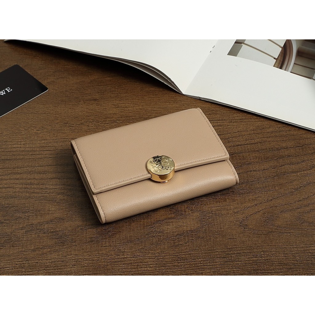 Loewe L1133 กระเป๋าสตางค์สามพับ หนังแท้ สินค้าพร้อมกล่องและบิล จัดส่งภายใน 48 ชั่วโมง