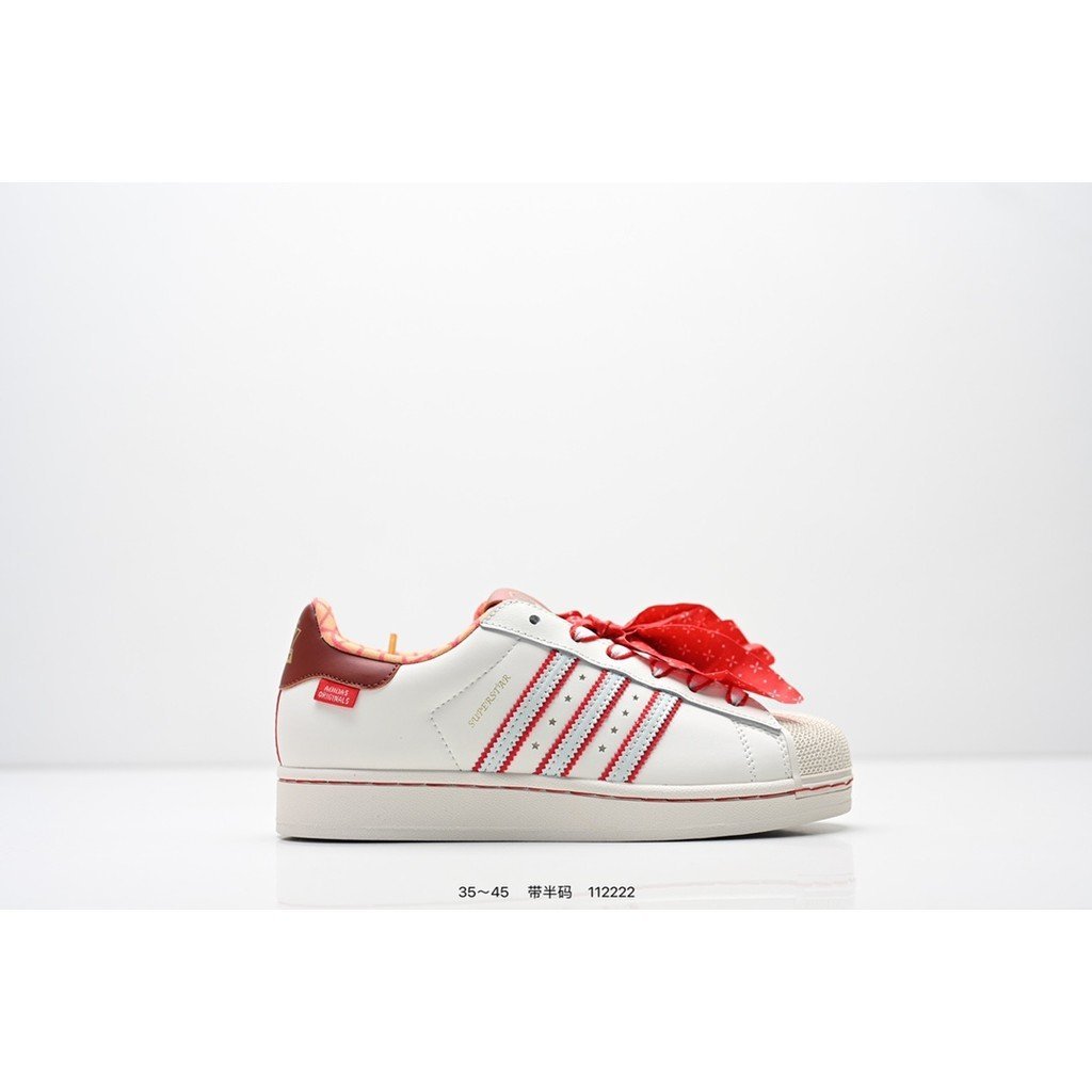 2026Adidas Originals Superstar ผู้ชายผู้หญิงรองเท้าสเก็ตบอร์ดรองเท้าสเก็ตบอร์ดรองเท้าสเก็ตบอร์ดลําลอ