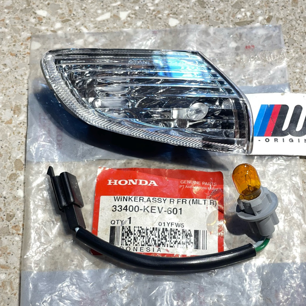 ไฟป้ายเปลี่ยนหน้าขวาสําหรับ SUPRA X XX V 100 เก่าต้นฉบับ AHM 33400 KEV 601