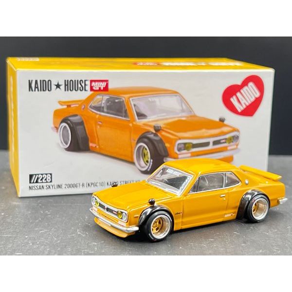 MINIGT Nissan Skyline 2000 GT-R (KPGC10) Kaido Street V2