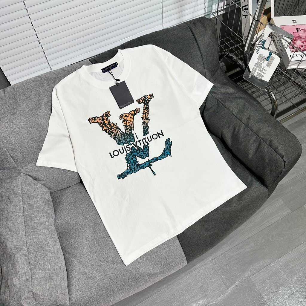 LO% UIS VU & ITTON/L @ V2026 Star คลาสสิกรอบคอแขนสั้นเสื้อยืดผู้ชายผู้หญิงพิมพ์โลโก้ 2026 ต้นฤดูใบไม