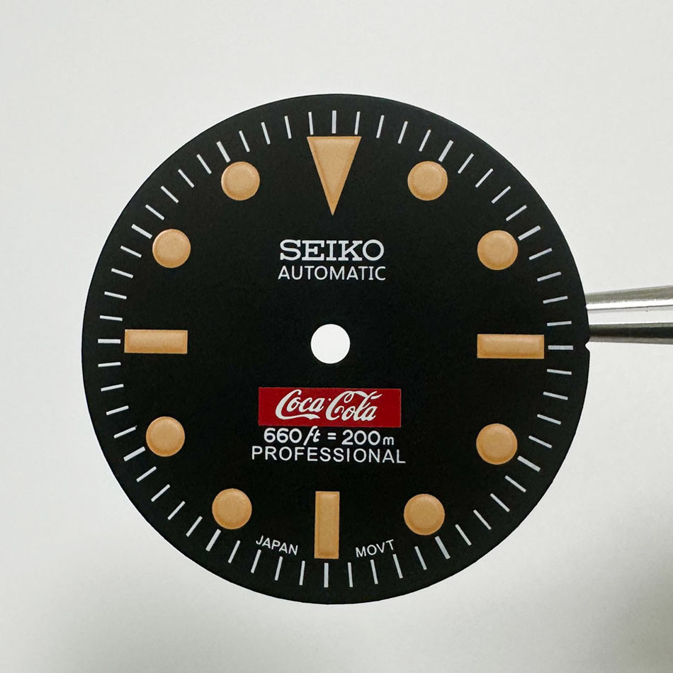 แนะนําโดยผู้จัดการ Store ~ อุปกรณ์เสริมนาฬิกา Retro Cola สไตล์ Dial 28.5MM Calendarless สีเขียว Luminous Assembly NH35/36 การเคลื่อนไหว
