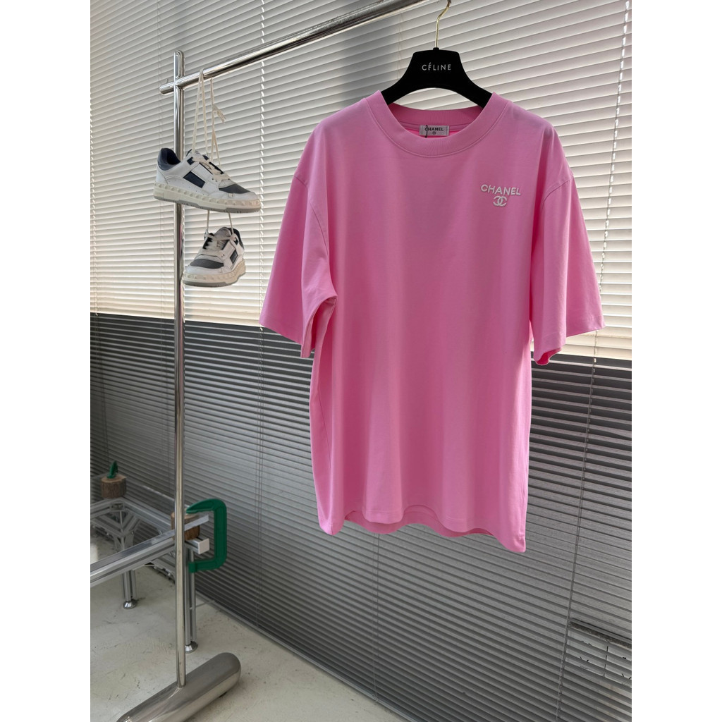 Chrome Hearts/Chrome Hearts 2026 คลาสสิกรอบคอแขนสั้นเสื้อยืดผู้ชายผู้หญิงสไตล์ Slim-fit Slimmer ดู C