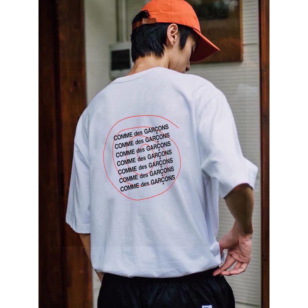 C CDG PLAY Tokyo Limited เสื้อยืดแขนสั้นหลวมกลับการพิมพ์ CDG