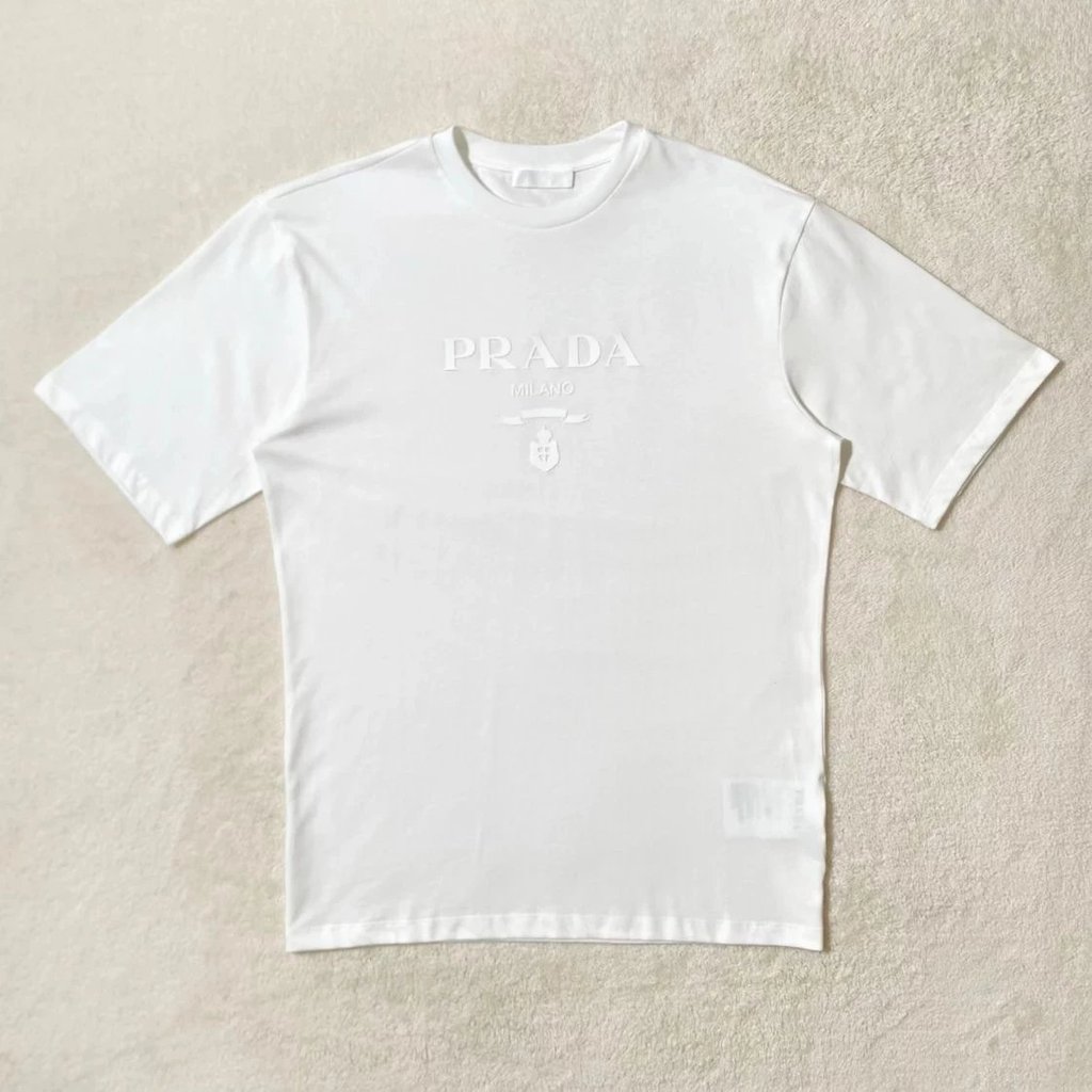 P Home PRDA PRDA pra prd Prado ตัวอักษร Offset การพิมพ์รอบคอแขนสั้นเสื้อยืดผู้ชายผู้หญิงสไตล์เดียวกั