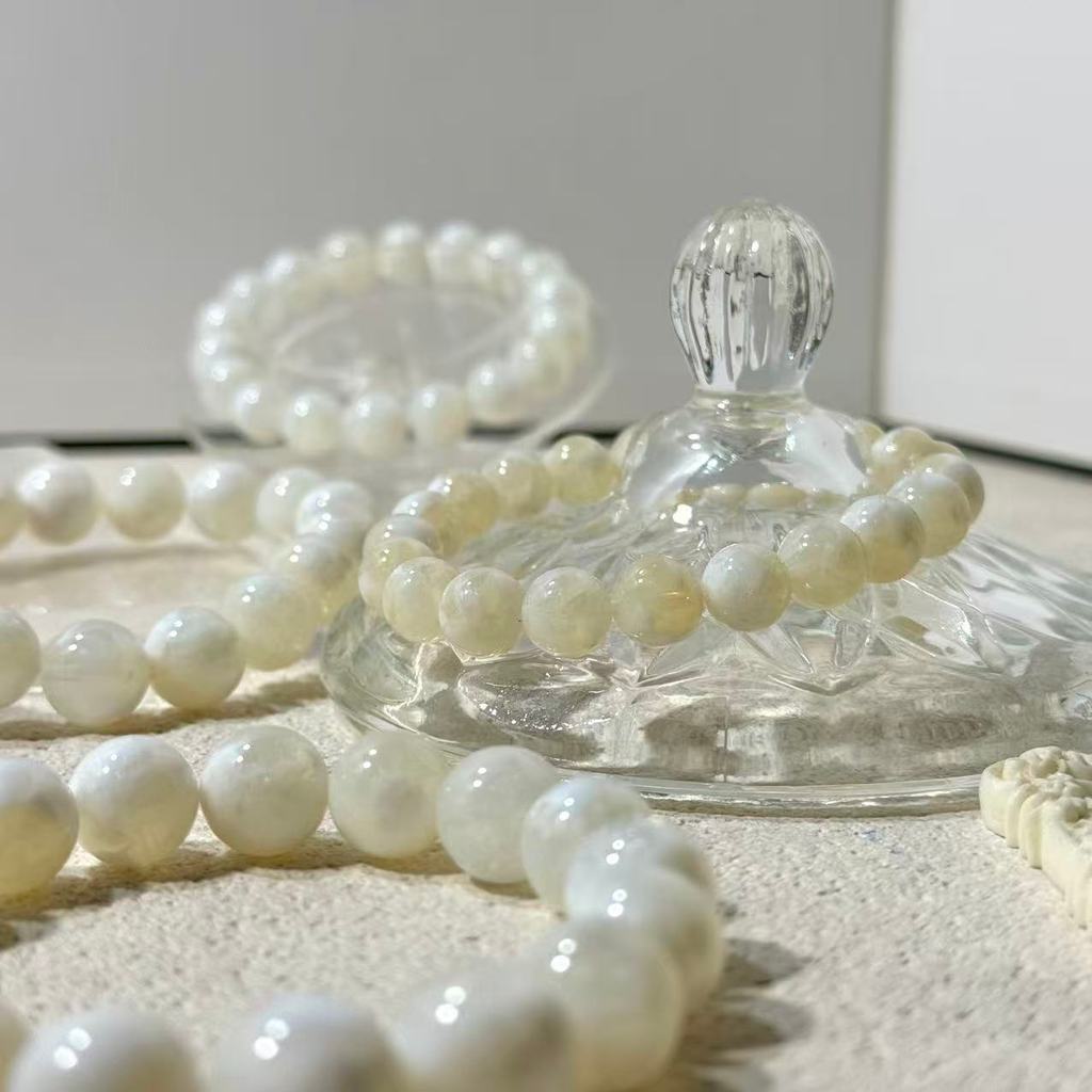 Moon Stone Opalite หินเสริมดวงรัก Moon quartz ความรัก การเรียน ร่ำรวย สวยครบจบในเส้นเดียว กำไลหิน