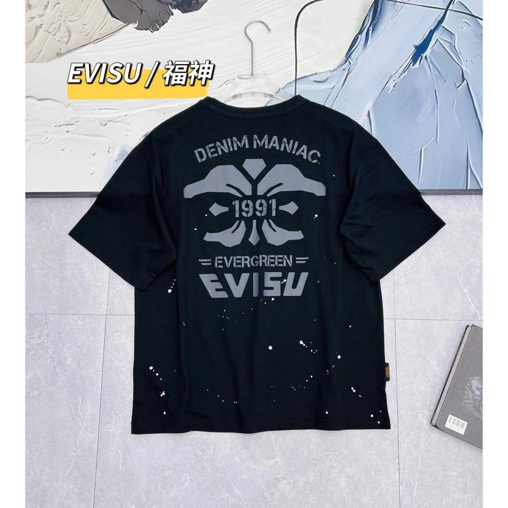 [คุณภาพสูง] Fushen M คลาสสิกกวาดมือพิมพ์เสื้อยืดแขนสั้นคลาสสิกรอบคอ EVISU ตัวอักษรปักครึ่งแขนผู้ชายป