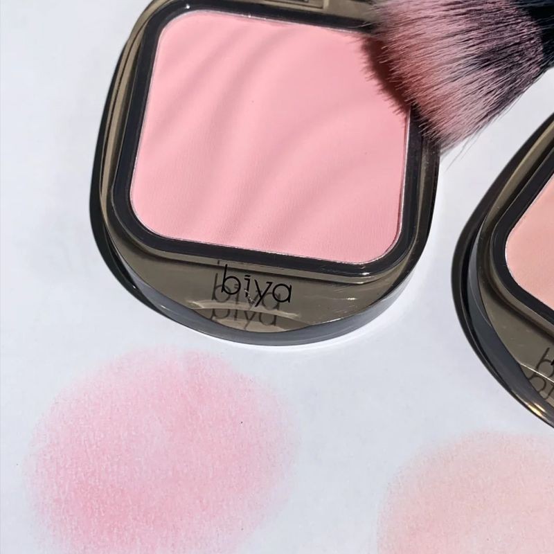 Biya Biya Biya ลูกฟูกบลัชออนนักเรียนพรรค Pure Desire น่ารักธรรมดาใบหน้าธรรมชาติ Monochrome Sun Red H