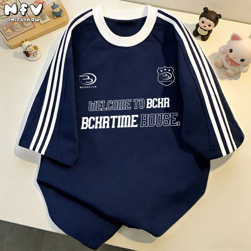 【จัดส่งตลอด 24 ชั่วโมง】NFV สไตล์เกาหลี เสื้อยืด Oversized ลวดลายแฟชั่น ระบายอากาศ ผ้าฝ้าย YG599