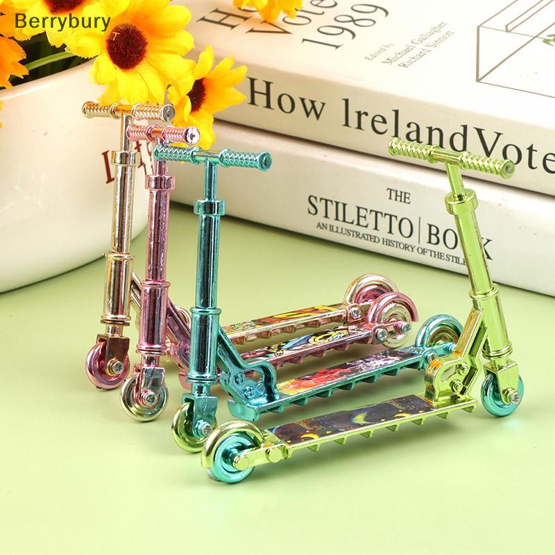 Berrybury Scooter เด็กการศึกษา Finger Scooter จักรยานสเก็ตบอร์ด Fingerboard ใหม่