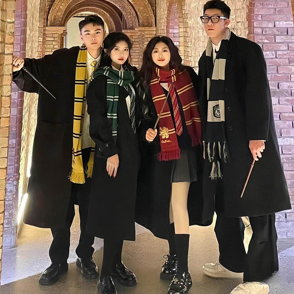 ผ้าพันคอ scarf ผ้าพันคอ Harry Potter สไตล์อบอุ่น Gryffindor และ Slytherin จาก Universal Studios สำหร