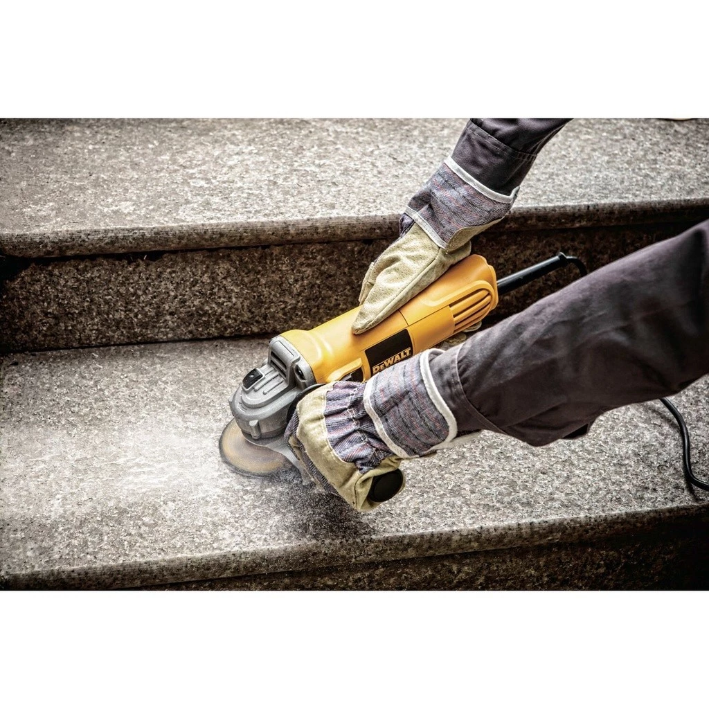 DEWALT เครื่องเจียรไฟฟ้า 4 นิ้ว 950 วัตต์ ปรับรอบได้ รุ่น DWE4118-B1 thumbnail 6