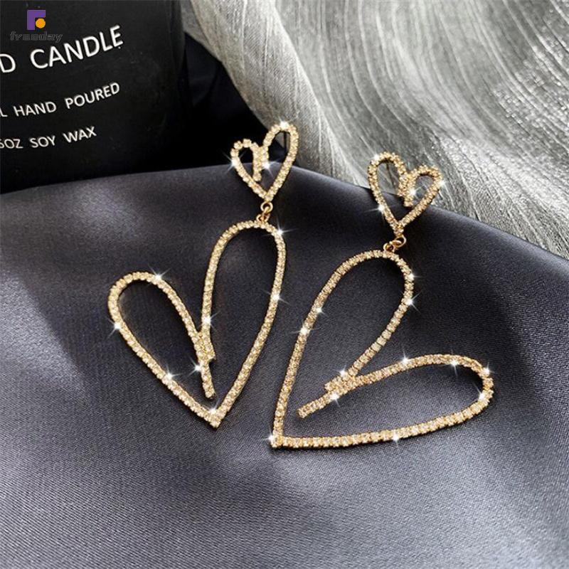 Available Diamond-filled Heart-Shaped Long Stud ต่างหูโลหะและรูปหัวใจต่างหู Gold และ Silver ต่างหู p