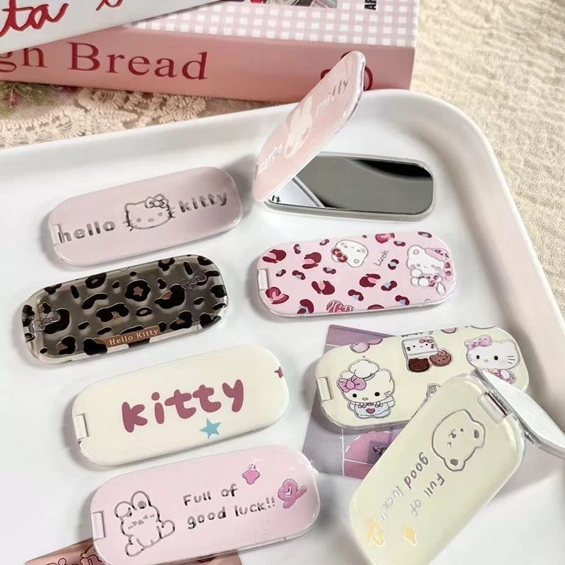 🎀Babi DIY🎀 การ์ตูนน่ารักพับได้กระจกโทรศัพท์ยืนยืดพับได้วางเดสก์ทอปเป็นการสนับสนุนสำหรับทุกชนิดของกรณีโทรศัพท์ 🌟 C23