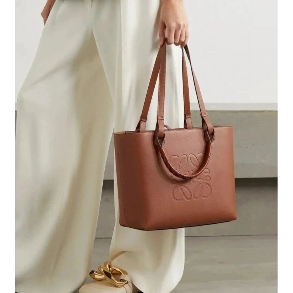 Loewe Loewe Original Leather Classic Style Loewe Tote Bag Anagram tote Bag Medium Cow Leather Handba
