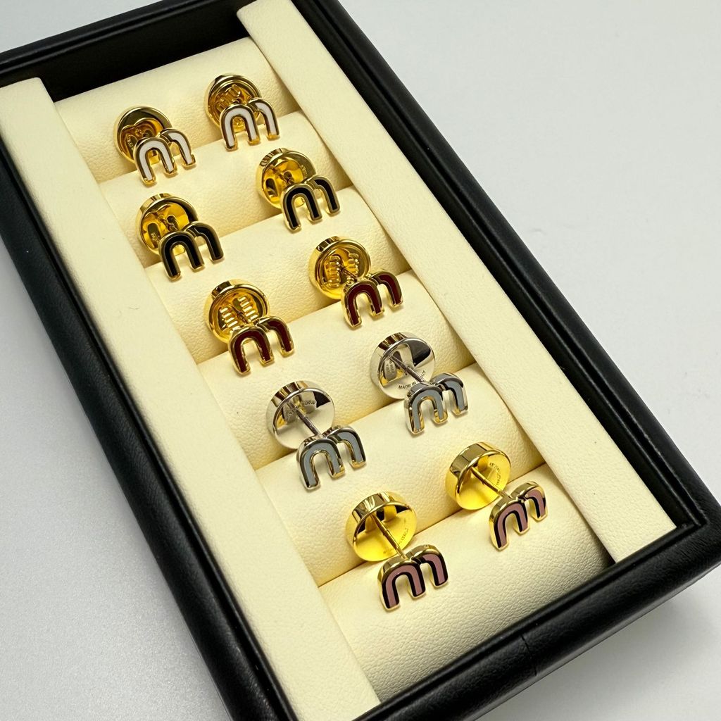 IJJD M1UU  Minimalist Letter Stud Earrings gold silver Brass Enamel