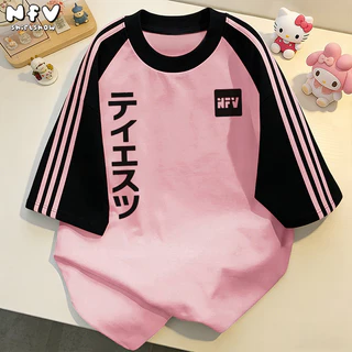 【จัดส่งตลอด 24 ชั่วโมง】NFV แฟชั่นเกาหลี💕เสื้อยืดแขนสั้นคอกลม ลวดลายแฟชั่น Oversized ทรงหลวม ผ้าฝ้าย YG4718