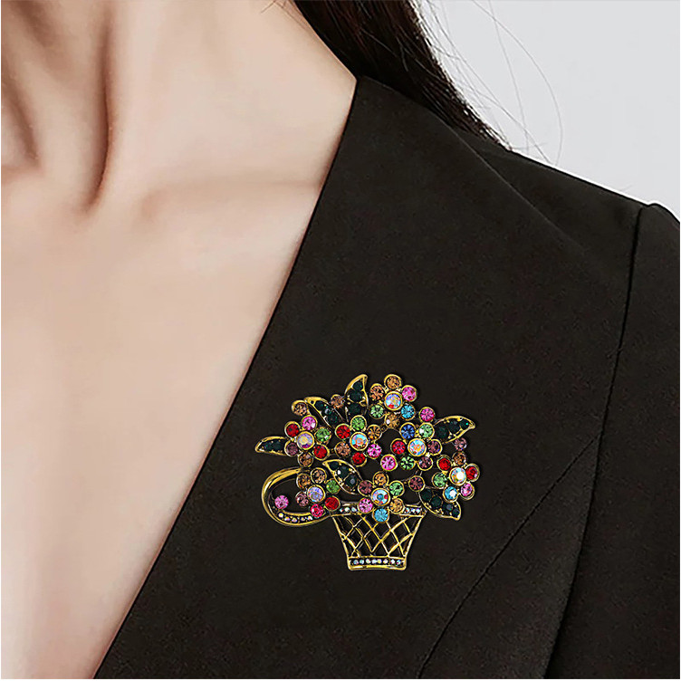 เข็มกลัดตะกร้าดอกไม้สไตล์ย้อนยุค อุปกรณ์ประดับเสื้อผ้าพรีเมียมสำหรับวันพิเศษ และเป็นของขวัญที่เหมาะสำหรับสุภาพสตรี - รูปที่ 5