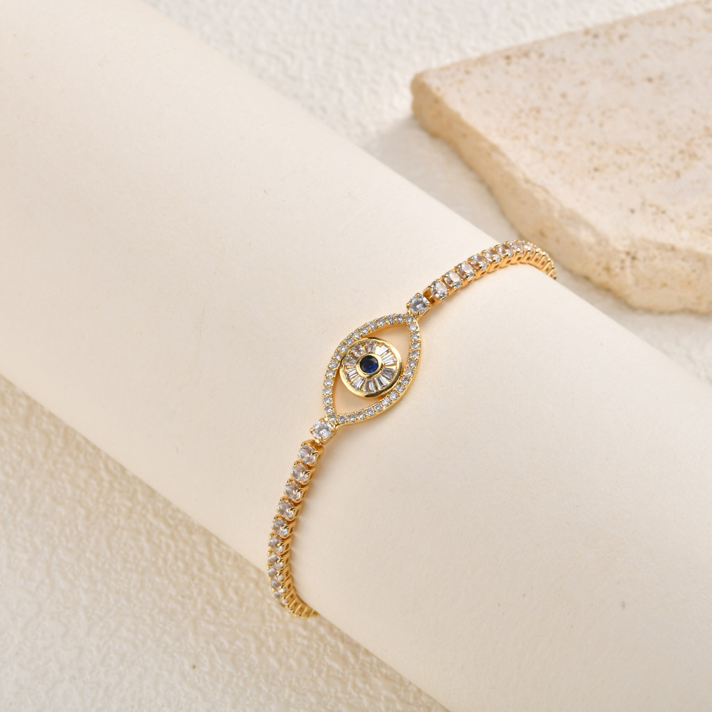 สร้อยข้อมือวินโนคซีริคอน Devil's Eye แบบหรูหราสำหรับผู้หญิง พร้อมสายโซ่เงินแท้ 18K - รูปที่ 4