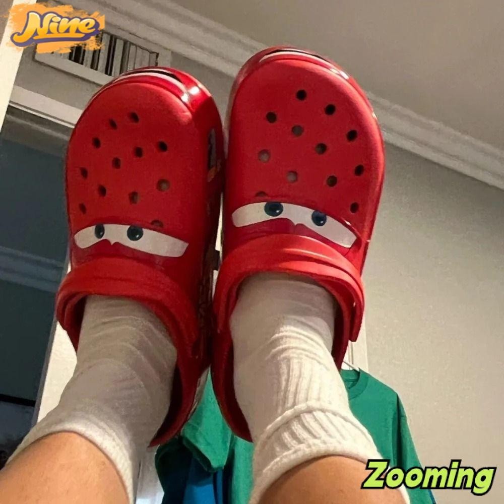 ZOOMING รองเท้าแตะรองเท้าแตะสระว่ายน้ํากลางแจ้ง Lightning Mcqueen Pixar รองเท้าแตะชายหาดน่ารักการ์ตู