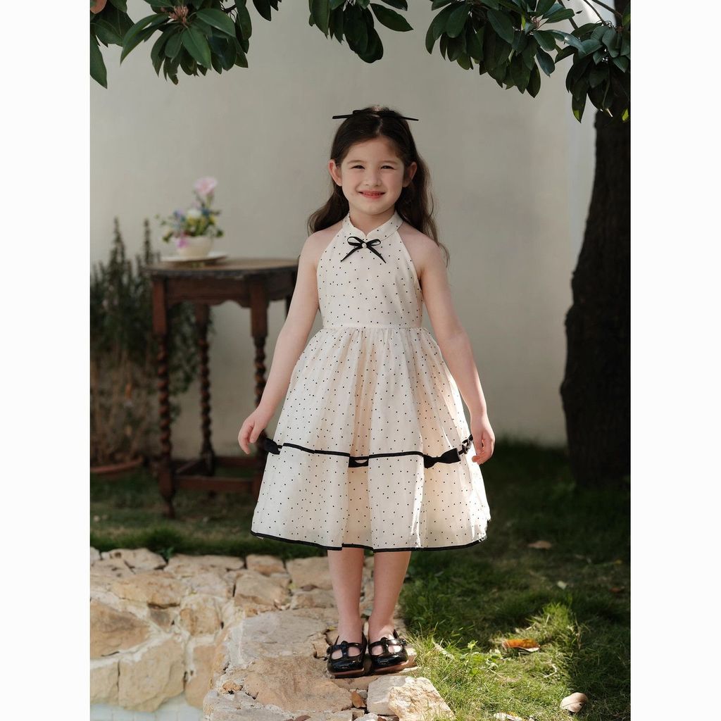 เกาหลีเกาหลี 2026 Polka Dot สาวชุดเจ้าหญิง Halterneck 2025 ฤดูร้อนสไตล์ใหม่เด็กโบว์หวานชุดกระโปรง a-