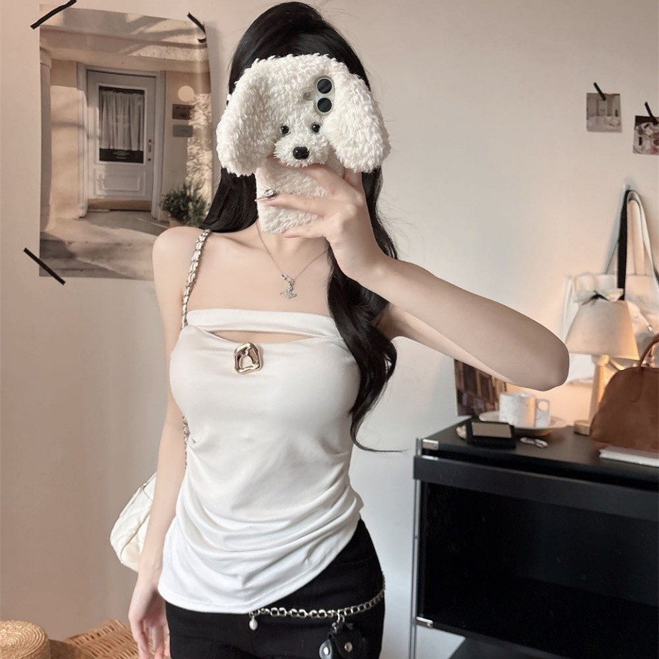 Miss Kitty เสื้อเกาะอกผู้หญิง ไม่มีแขน เปิดไหล่ ดีไซน์ไม่สมมาตร เข้ารูป สีเรียบ สไตล์เกาหลี FY10171-0 - รูปที่ 5