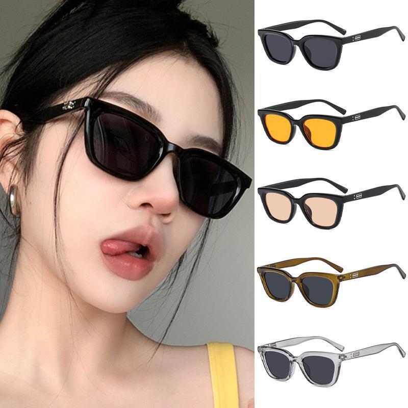 แว่นตาทรงตาแมวสุดฮิต! ใส่แล้วหน้าเล็กขึ้น ถ่ายรูปสวยเหมือนดารา ปรับได้ ใส่ได้ทุกลุคF060