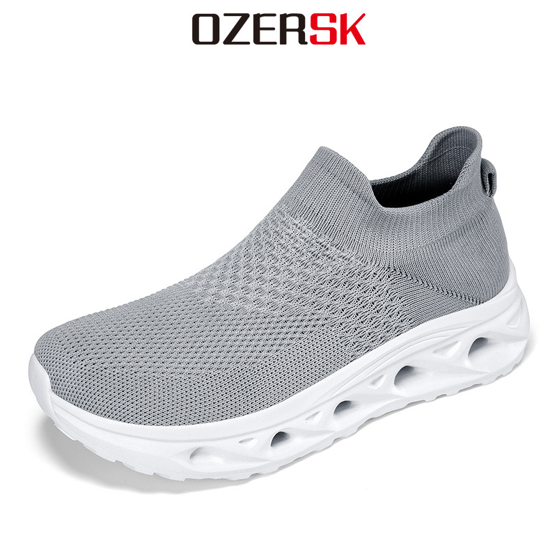 OZERSK ฤดูใบไม้ผลิฤดูร้อนผู้ชายกว้าง Toe Casual Running รองเท้าผ้าใบ Supportive Fit ยืดหยุ่นทนทาน Grip สไตล์ทุกวัน Comfort รองเท้า