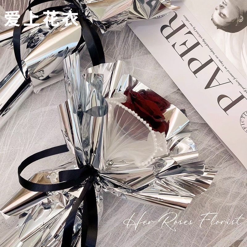 银河玫瑰花束鲜花包装纸镜面纸银光纸银色花纸花艺包花纸铂金纸卷3.24Galaxy Rose Bouquet Flower Wrapping Paper Mirror Paper Silver Shim