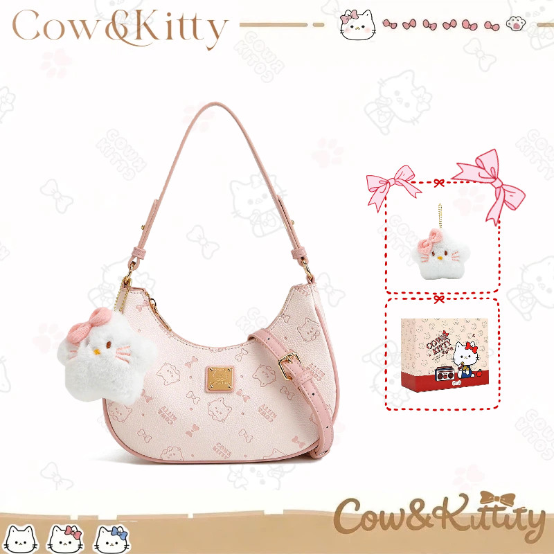 กระเป๋าสะพายเฉียงสีชมพู Cow&Kitty กระเป๋าสะพายสีชมพู แบบพระจันทร์ครึ่ง ดีไซน์ลายเมฆ
