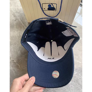 Korea เคาน์เตอร์แท้ 100% หมวกแก๊ปทรงคลาสสิก LA & NY Unisex รุ่น Yankees / Dodgers