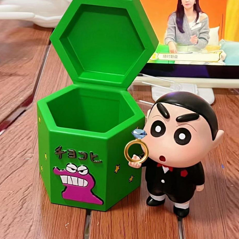 💍💎 Shinchan ขอเเต่งงาน โมเดลฟิกเกอร์ ชินจัง ของสะสม อนิเมะ กล่องแหวน - รูปที่ 5