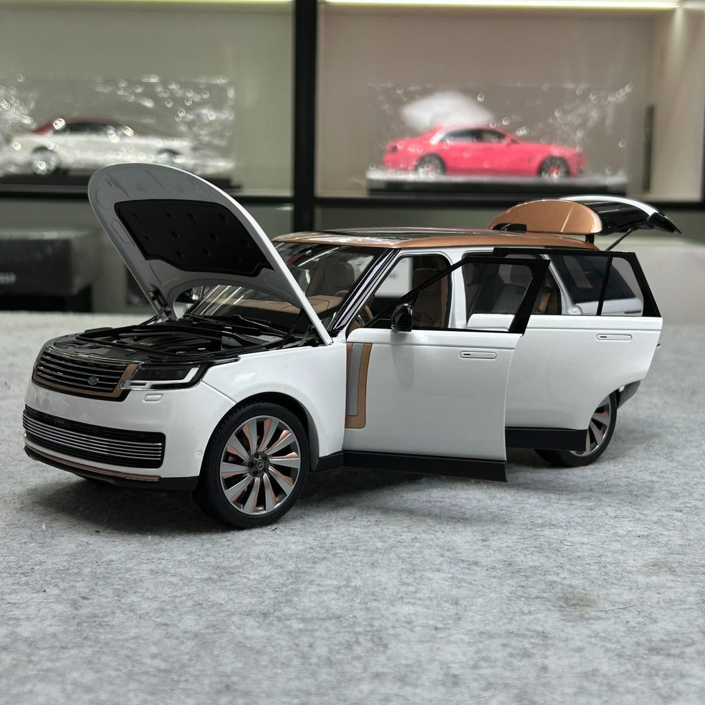 [คลังสินค้าพร้อม] LCD 1: 18 Land Rover Range Rover SV Honor Genesis รุ่นแกนยาว 2022 New Range Rover 