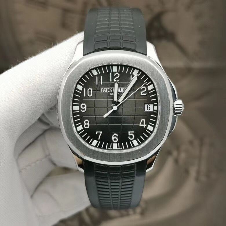 Patek Philippe Nautilus 5167A Stainless Steel Automatic Mens Watch