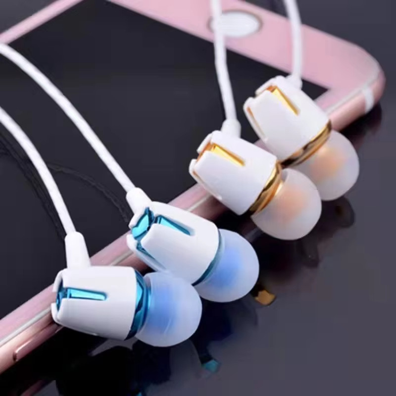 หูฟัง E18 สาย 3.5 มม. ซุปเปอร์ 9D เบส คุณภาพเสียง HIFI หูฟังแบบใส่ในหูพร้อมไมค์