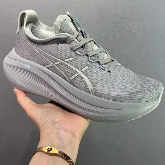 รองเท้าวิ่ง Asics Gel Nimbus 27