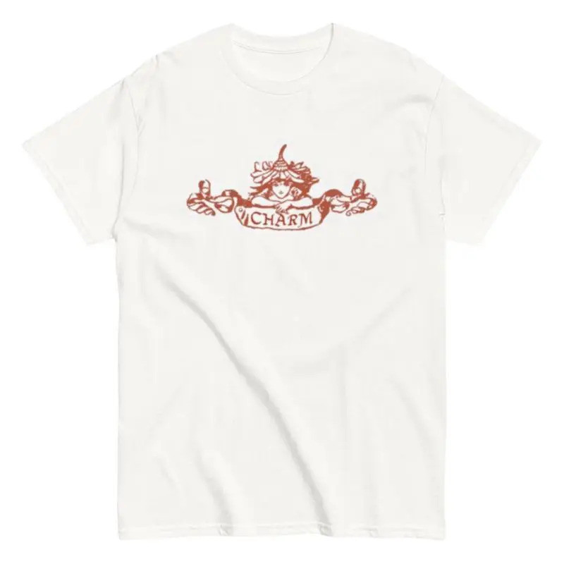 เสื้อยืด Clairo Charm