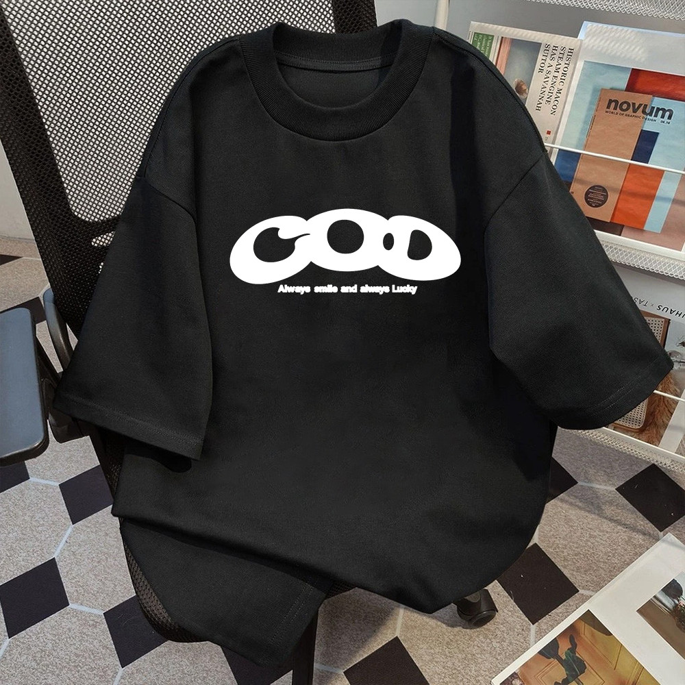 (ผ้าฝ้าย100%) Luvoro 2026 Cotton ย้อนยุค oversize T-shirt เนื้อผ้านุ่มระบายอากาศดี สีดำและสีขาว เสื้อยืดแขนสั้น C2822