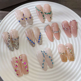 เซ็ตอะไหล่เล็บเรซิ่นคละแบบ น่ารักหลายทรง 24ช่อง คละทรงคละสี