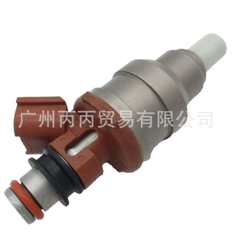 หัวฉีดน้ํามันเชื้อเพลิง195500-2120~B61K-13-250 Factory Ready Stock