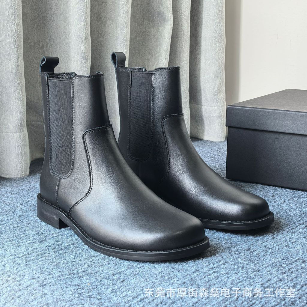 Massimo Dutti Women Simple Leather Flat Chelsea Short Boots