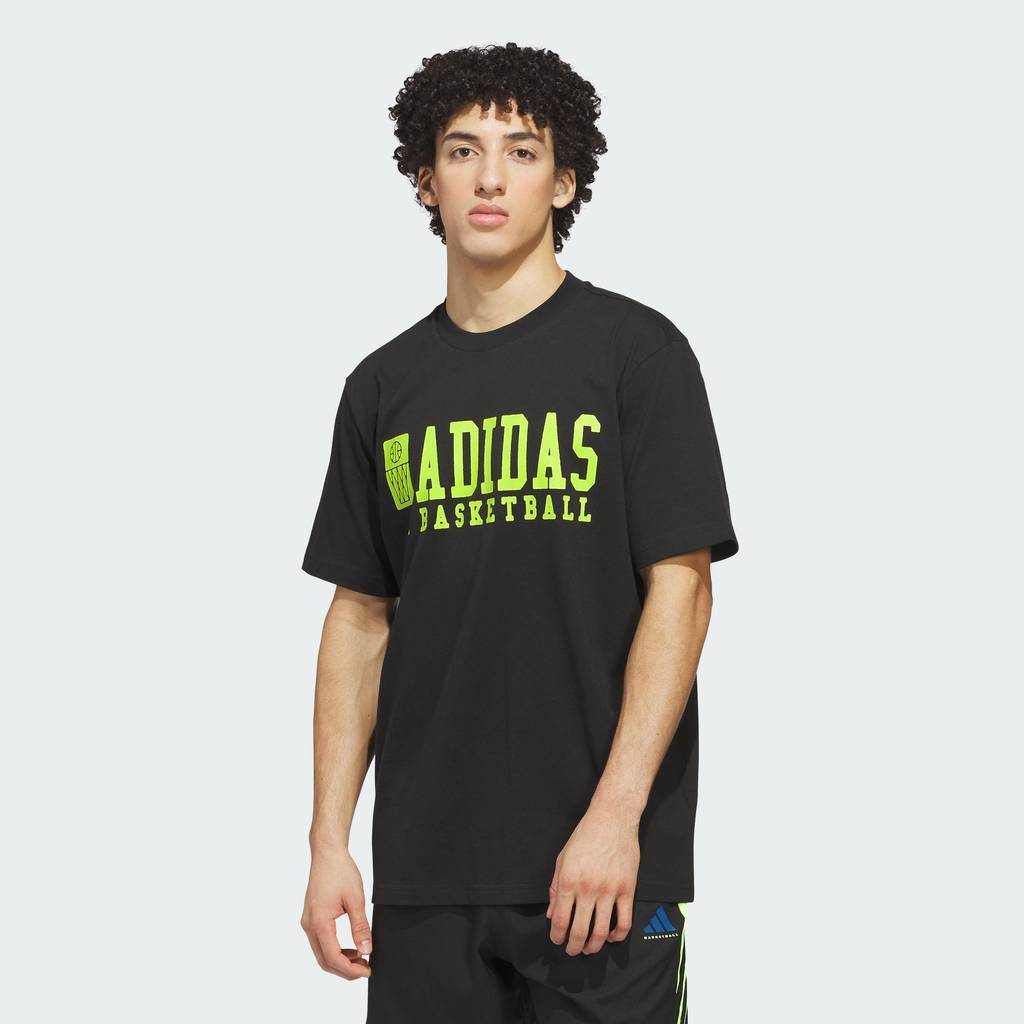 adidas บาสเกตบอล เสื้อยืดพิมพ์ลาย ADIDAS BASKETBALL ผู้ชาย สีดำ JZ1144