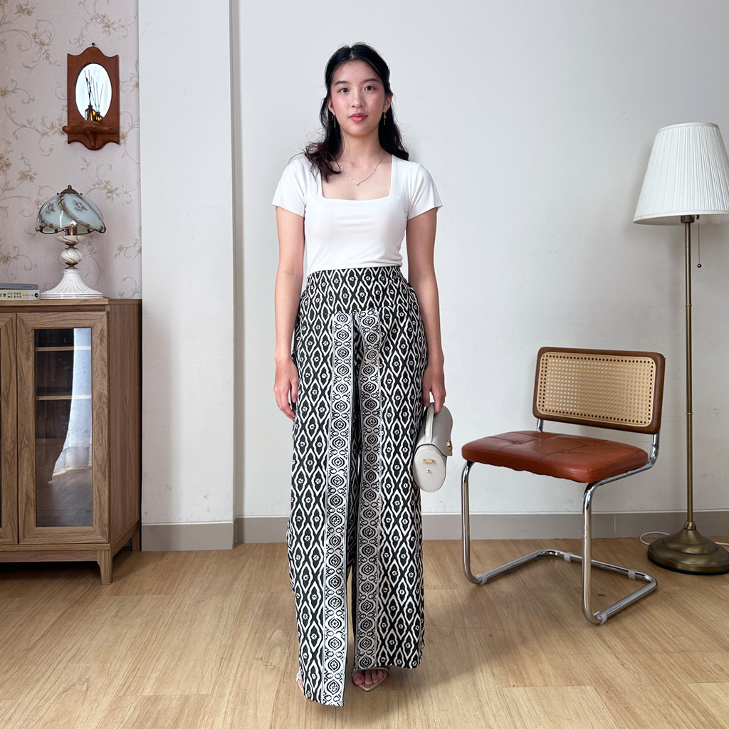 KATUN Nayara Jacira Cotton Batik Pants กางเกงแฟชั่นสตรี