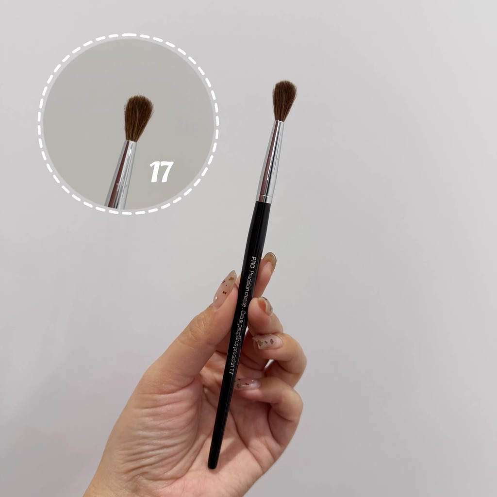 แนะนําแนะนําแนะนํา~Sephora Pony Hair Eyeshadow Brush 11#细节眼影12大号眼影13斜角鼻影16圆头晕染
