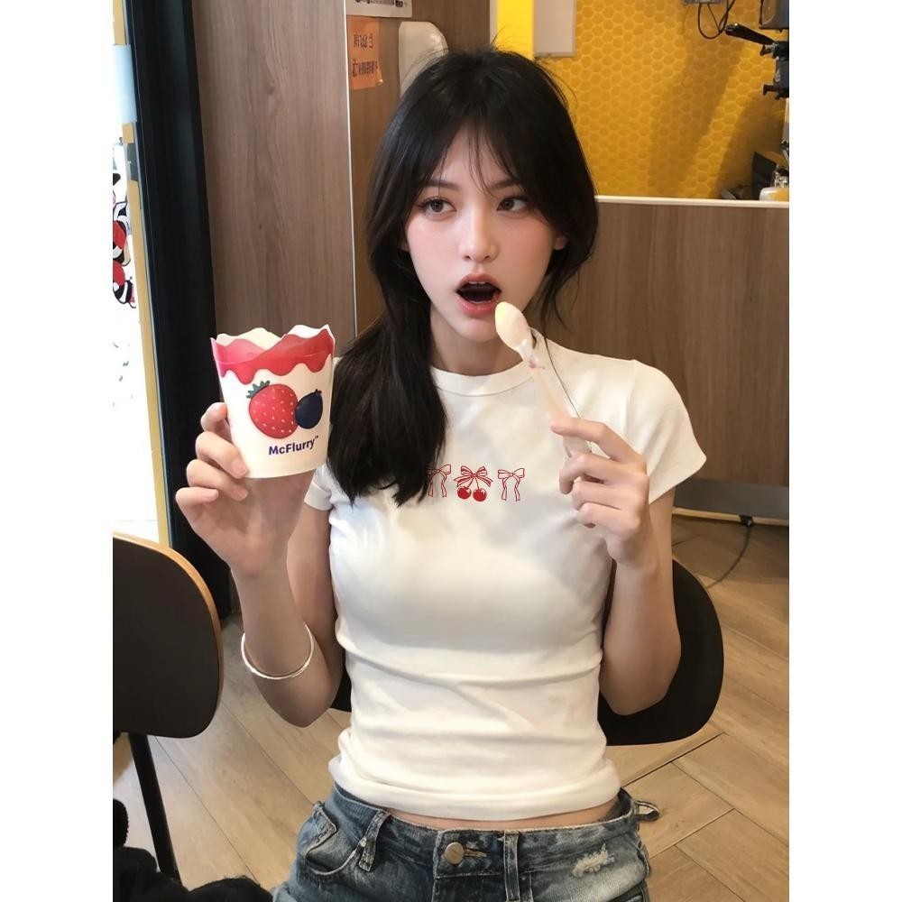 CODACE ยี่ห้อใหม่แขนสั้นเสื้อยืด Cool Love พิมพ์ผู้หญิง Baju คอรอบกระชับ Fit ความยืดหยุ่น TopsKorea 