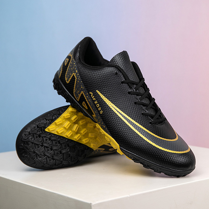 รองเท้าฟุตบอลในร่มรุ่นล่าสุด รองเท้าฟุตบอลสำหรับเยาวชน เหมาะสำหรับกีฬากลางแจ้งและฟุตบอลห้าคน มี 6 สี ขนาด 32-46 - รูปที่ 2