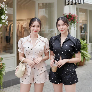 ชุดเซ็ตผู้หญิง เสื้อแขนพอง + กางเกงขาสั้น ลายจุด แฟชั่นสุดฮิต